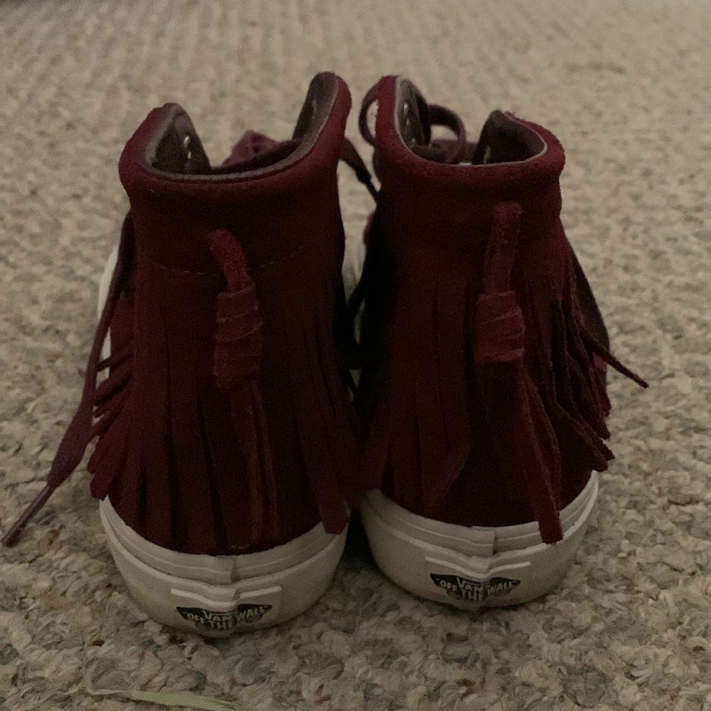 Vans - Picture 2 of 3